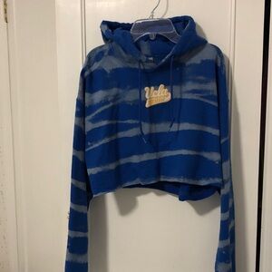 Gildan Heavy Blend UCLA Cropped Hoodie Sweatshirt